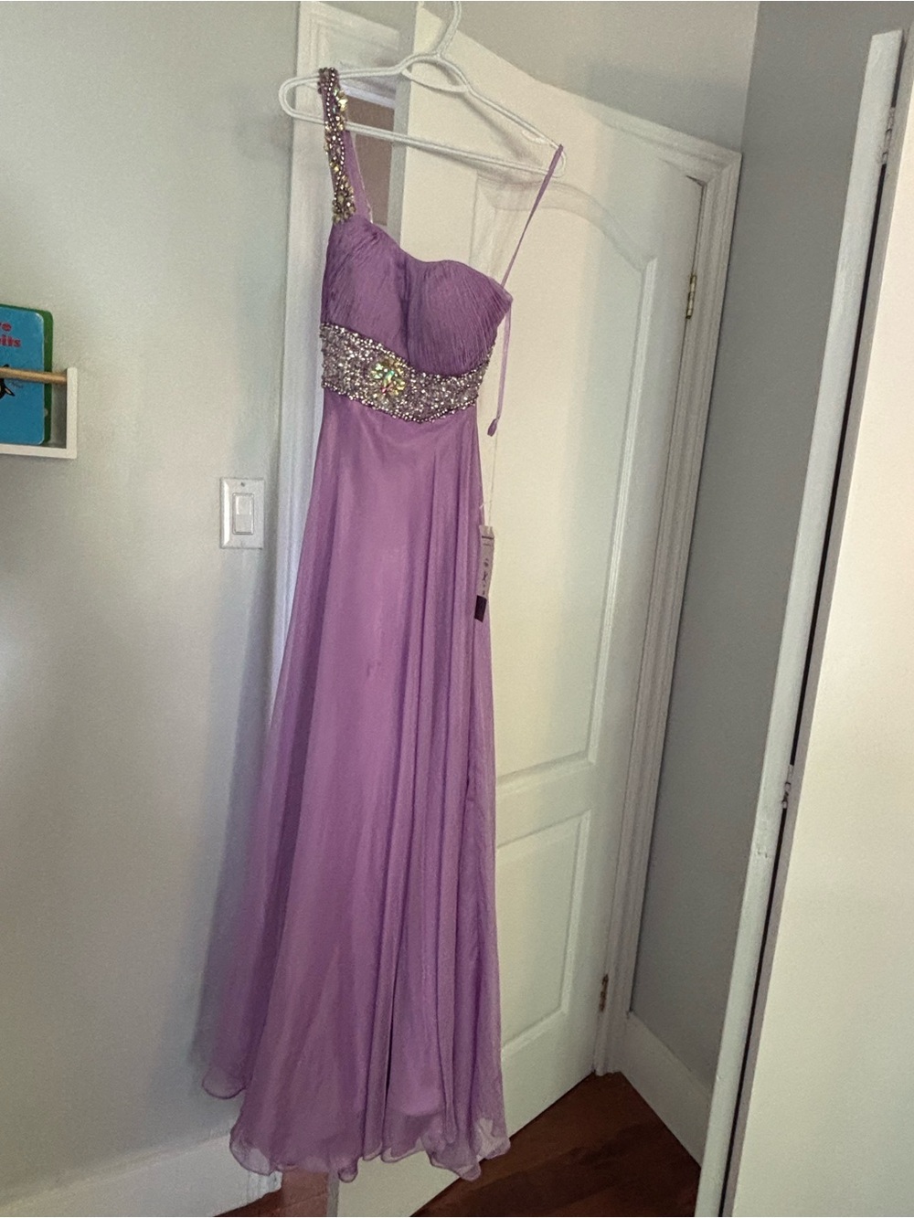 Dave & Johnny Lavender Beaded One-Shoulder Prom Gown size 0